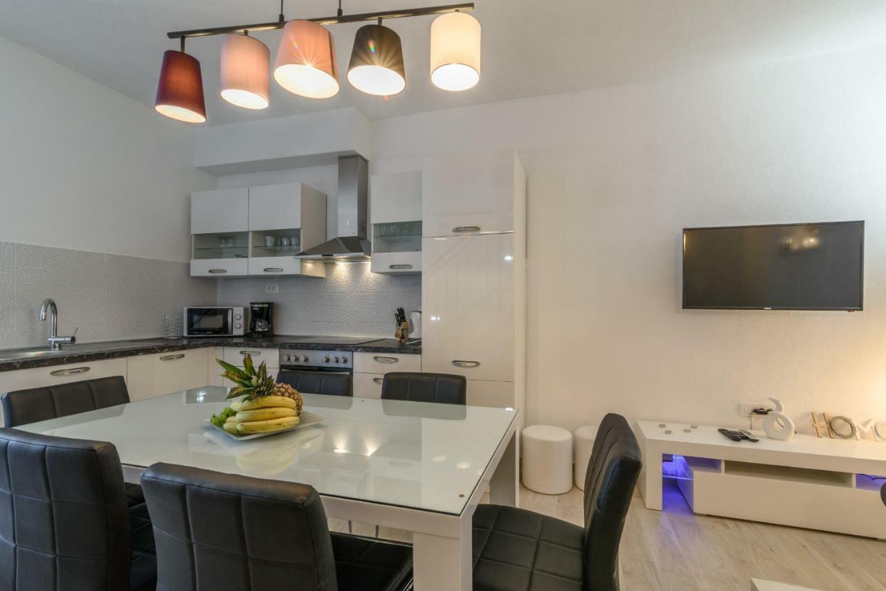 Apartment Porat Trogir Exterior photo